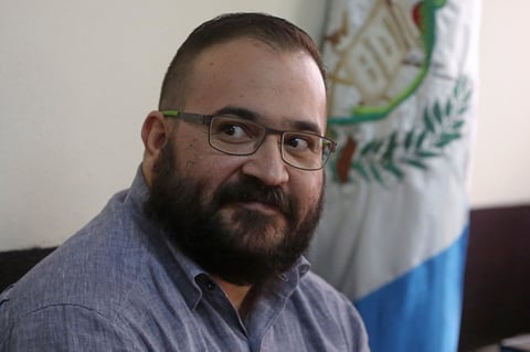 Finalmente el Tribunal concedió la extradición y ordenó su entrega a México.