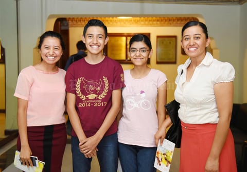04072017 Ari Álvarez, Hassiel Hernández, Samaria Hernández y María Álvarez.
