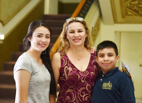 04072017 Fernanda, María Luisa y Mario.