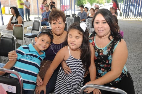 04072017 Abad, María Luisa, Siham y Gaby.