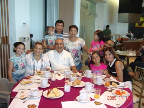 06072017 Irma, Jesús, Karla, Fernando, Tomás, Marilú, Sofía, Isabela, Fer y Reny.