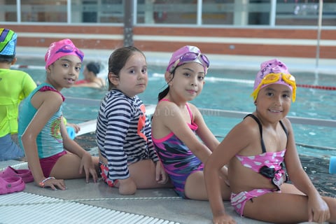 Elizabeth, Isabella, Dana Carolina y Ana Sofía