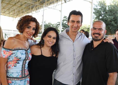 Eliana, Marcela, Jan y Fito
