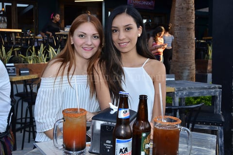 10072017 Mely García y Stefy Ambriz.