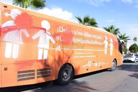 El autobús ha recorrido cerca de 20 ciudades, como parte del movimiento que organiza el Consejo Mexicano de la Familia.
