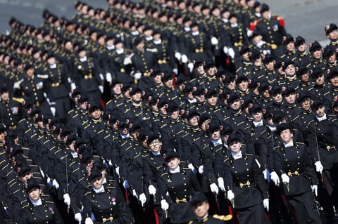 En el desfile figuraron tropas de ese país para conmemorar el centenario de su participación en la Primera Guerra mundial.