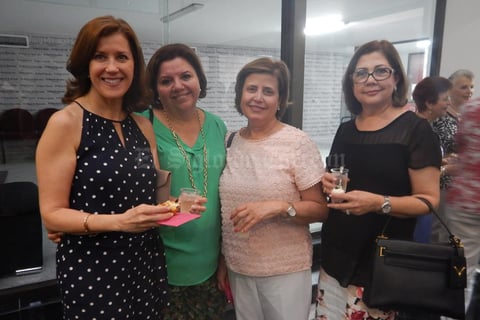 15072017 ENTRE AMIGAS.  Palmira, Pilar, Mila y Refugio.