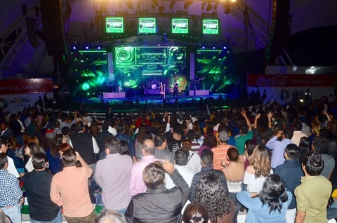 "Bombox Tour" puso a cantar y bailar a cientos de asistentes en una velada que destacó por su impacto visual.