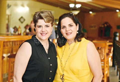 17072017 AMIGAS.  Carolina y Susana.