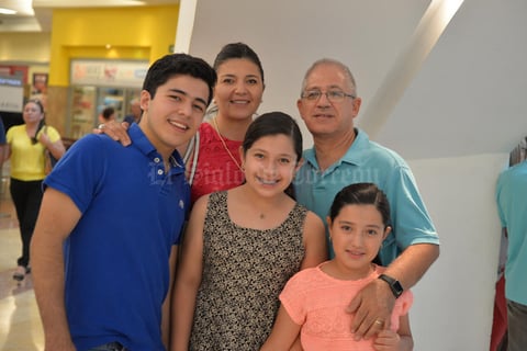 17072017 Leopoldo, Laura, Susú, Ali y Sory.