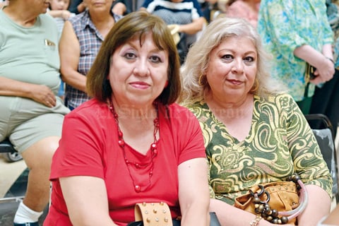 19072017 EN RECIENTE EVENTO.  Patricia y Virginia.