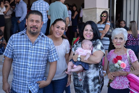 19072017 EN FAMILIA.  Jesús, Pilar, Liz, Bárbara y Chacha.