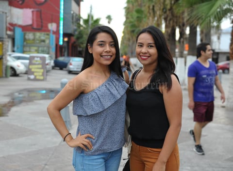21072017 AMIGAS.  Ana Laura y Tere.