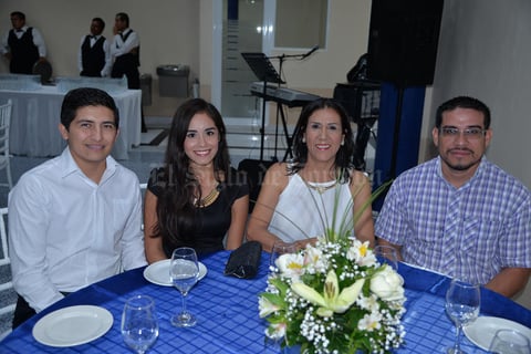 22072017 EN INAUGURACIóN.  Elliott, Katia, Sanjuana y Padre Armando Carlos.