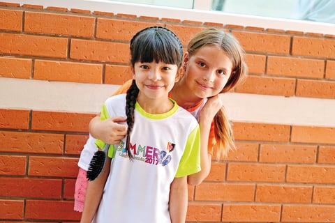 27072017 MUY LINDAS.  Bárbara y Paulina.