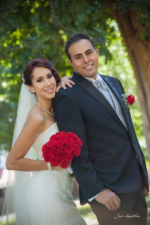 30072017 Edith Marisol Bañuelos León y Luis Mario López Moreno contrajeron matrimonio el 22 de julio a las 19:00 horas en la Parroquia Los Ángeles. - Jess Sepúlveda
