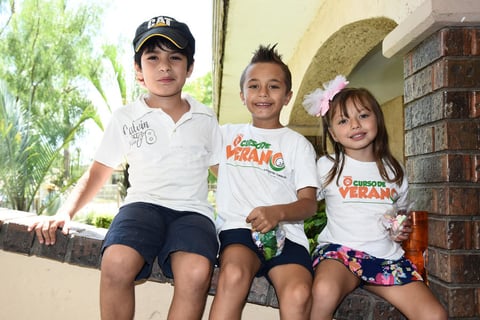 01082017 Ángel, Mauricio y Valeria.