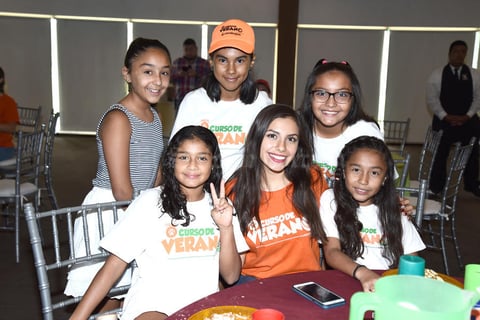 01082017 Alejandra, Nicole, Johana, Danna, Arlette y Eva.