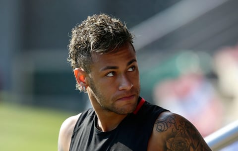 Neymar, del Santos al FC Barcelona, en junio de 2013, por 86 millones.