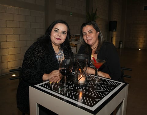 Alma Medina y Esmeralda Guzmán.