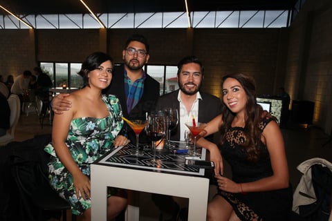 Dr. Jonathan Avalos, Dra.Laura Peyro, León Francisco Aviña y 
Mónica Gallegos.