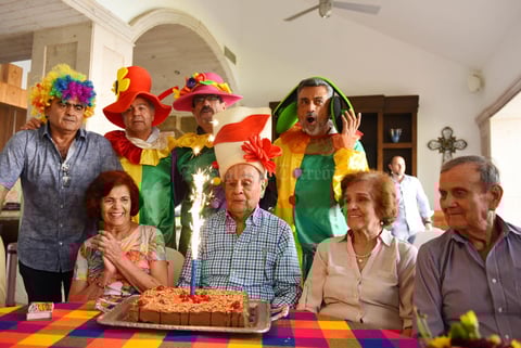 Un cumpleaños feliz