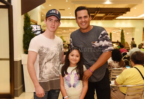 06082017 César, Camila y Omar.