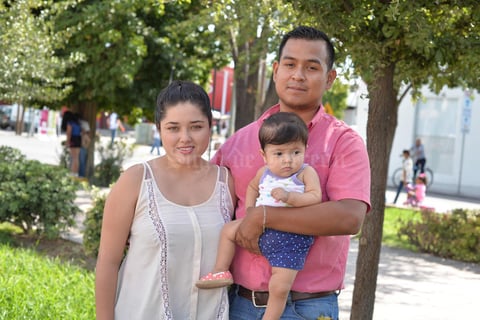 06082017 EN FAMILIA.  J. Manuel, Abigaíl y Victoria.