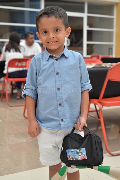 08082017 Adán Chávez.