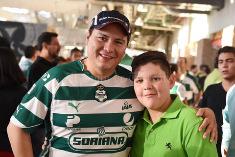 09082017 SANTISTAS.  Rogelio y Gael.
