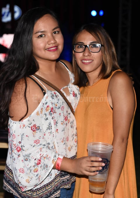 10082017 Alina y Mayra.