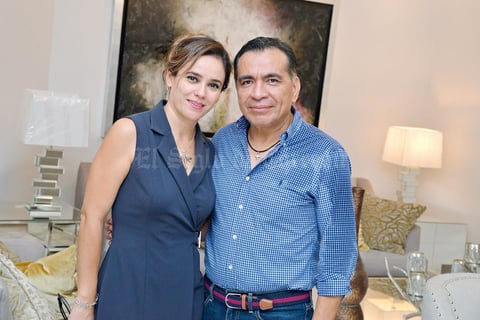 13082017 C.P. Jesús Salas y su esposa, María de Lourdes Montañez de Salas.