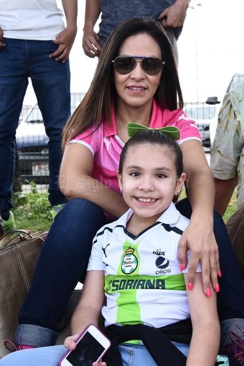 16082017 Rosy y Valeria.