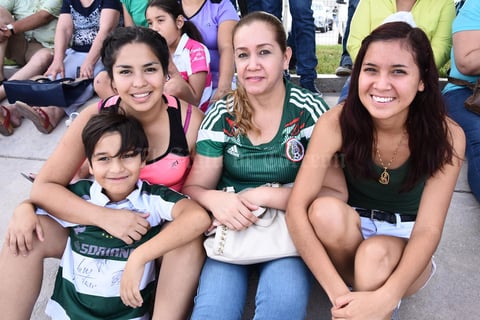 16082017 Ana, Karla, Anaid y Víctor.