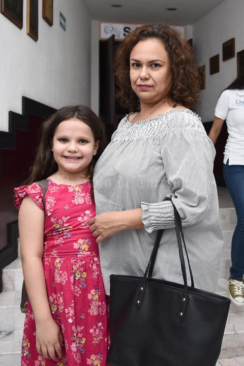 18082017 Paola Haniel Santillán y Paola Montañez de Santillán.