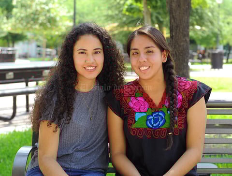 Fátima y María