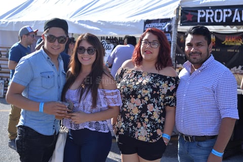 Luis, Karina, Elizabeth y Adal