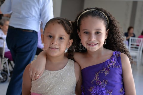 19082017 Fernanda y Alexa.
