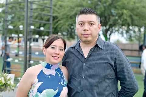 21082017 EN PAREJA.  Mariana y Juan.