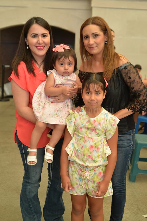 25082017 Ana Elisa, Cecy, Paulina y Elisa.