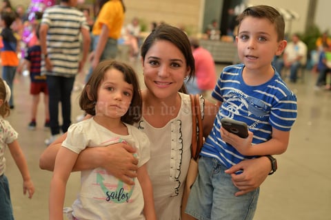 25082017 Frida, Lorena y Bernardo.