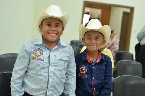 25082017 Charly y Ricky.