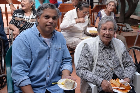 28082017 Víctor y Laura.