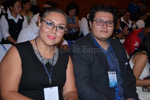 27082017 JORNADAS DE ENFERMERíA.  Celia y José.