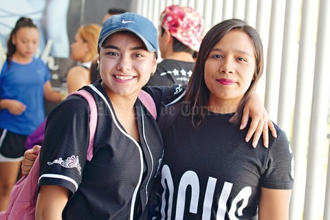29082017 Gaby y Citlali.