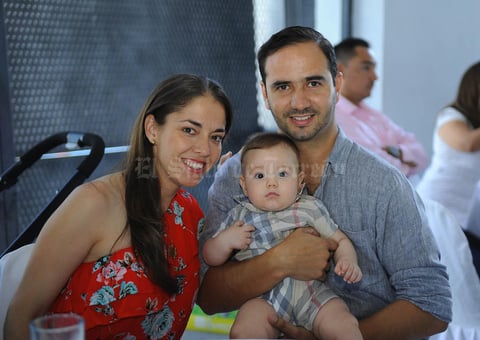 29082017 Ana Sofía, Rogelio Jr. y Rogelio.