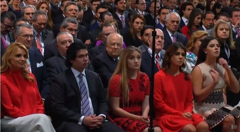 La familia de Enrique Peña Nieto presente en el Quinto Informe.