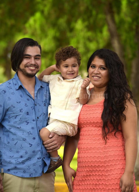 03092017 CUMPLE UN AñO.  Keir Jacob Zorrilla Martell con sus papás, Keir Patricio Zorrilla Byerly y Edna Janeth Martell Espinoza.
