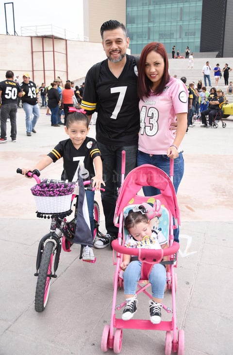 04092017 René, Mary Fher, Lupita y Fher.