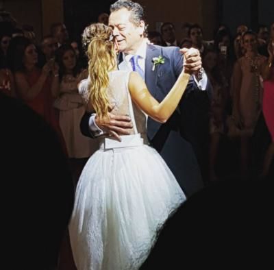Roberto Blandón bailó con su hija.